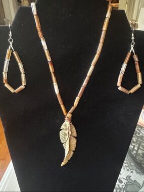 Polychrome Jasper Leaf Pendant with Agate Beaded Necklace & Earrings Set